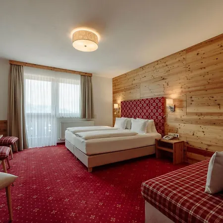 فندق Waldfrieden 4*