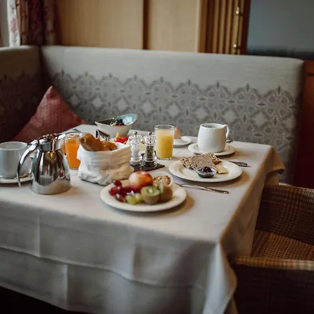 Waldfrieden 4* 슈라드밍