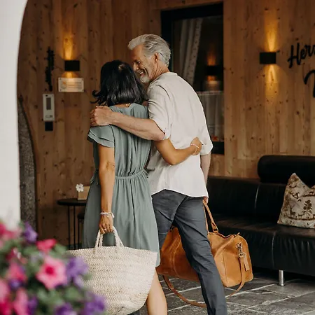 Waldfrieden 호텔 4*